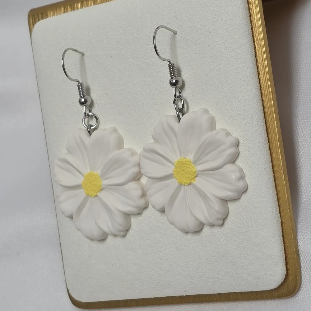 White & Yellow Daisy Polymer Clay Earrings